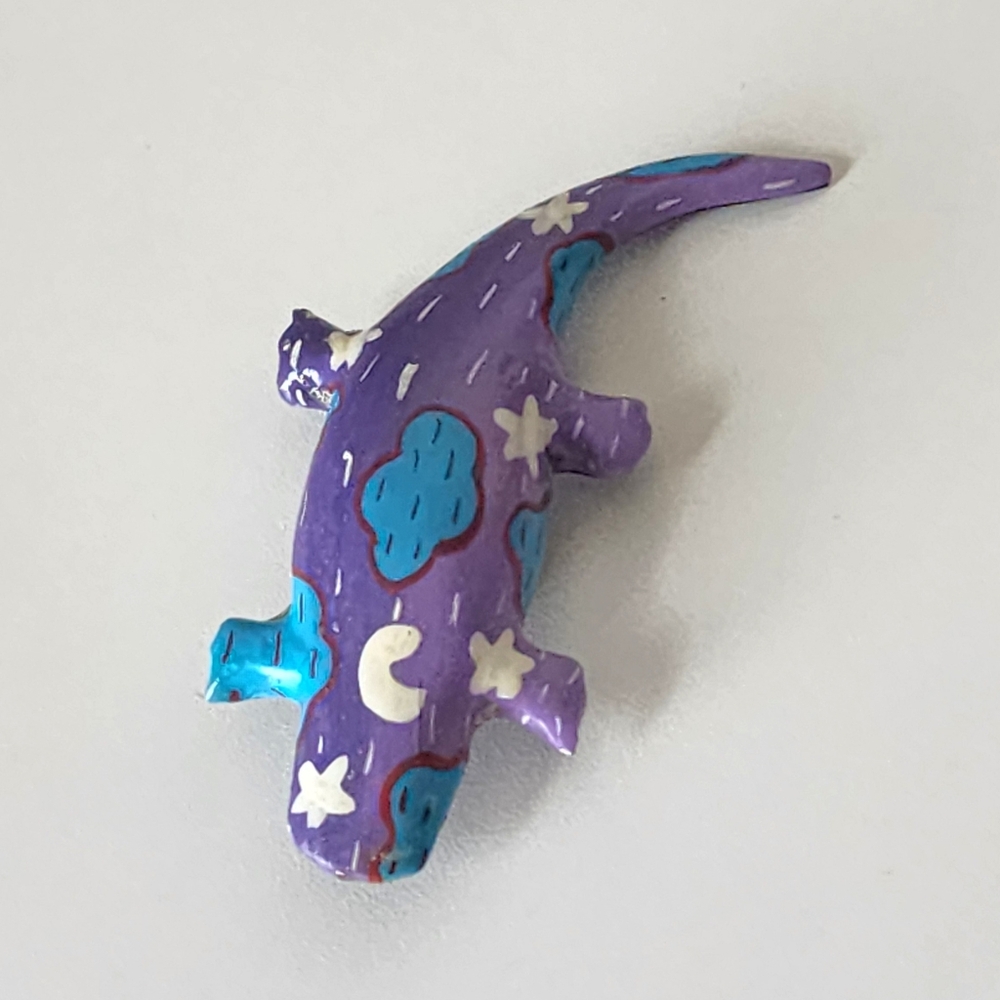 Hand Painted Wood Lizard Pin